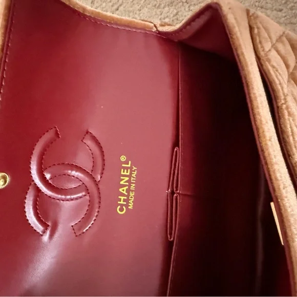 Brown velvet Quilted Shoulder Bag - Picture 9 of 9